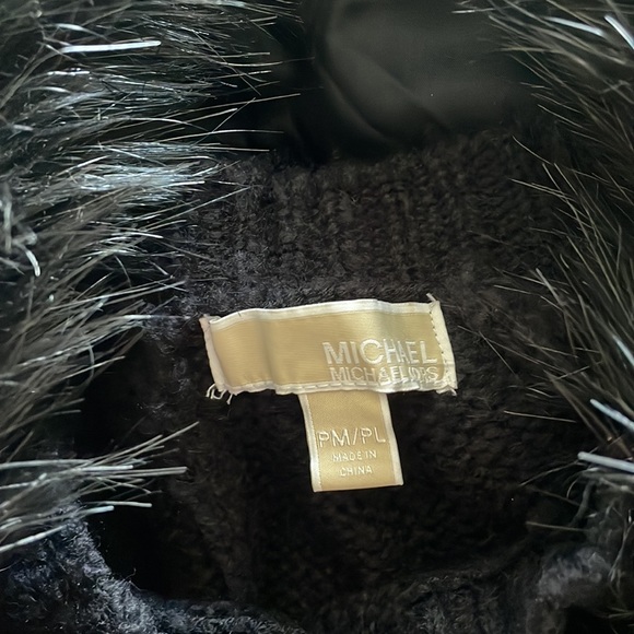 Michael Kors wool poncho - Picture 3 of 5